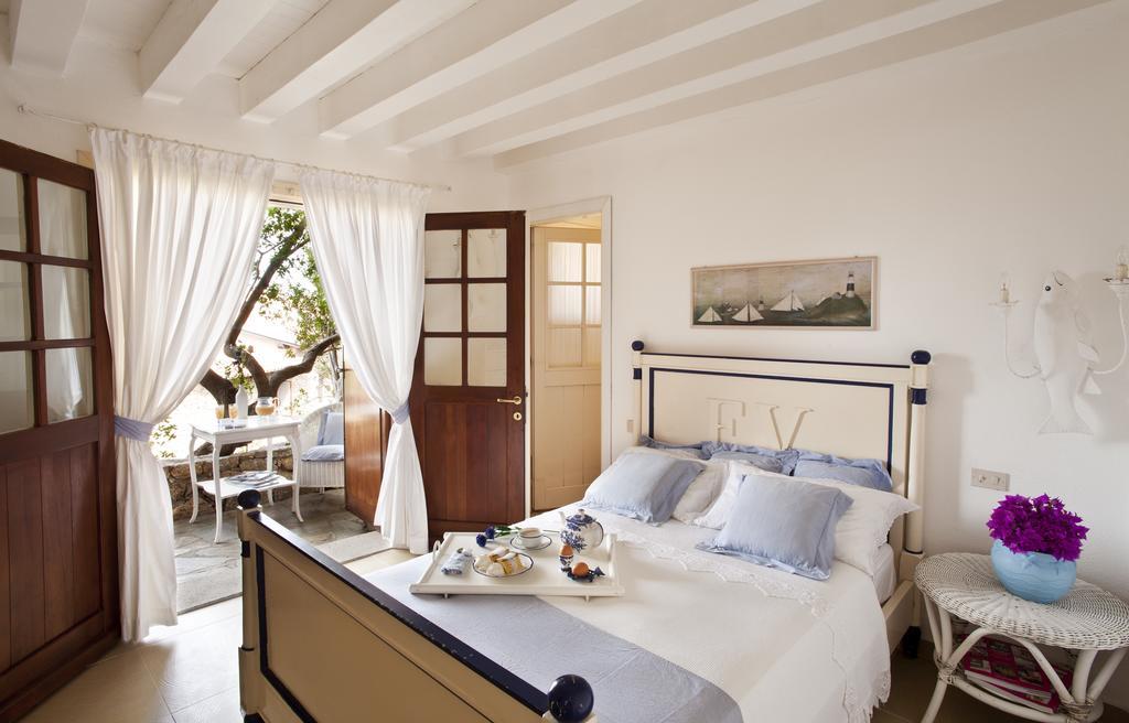Villa Dei Tramonti Porto Rotondo Quarto foto