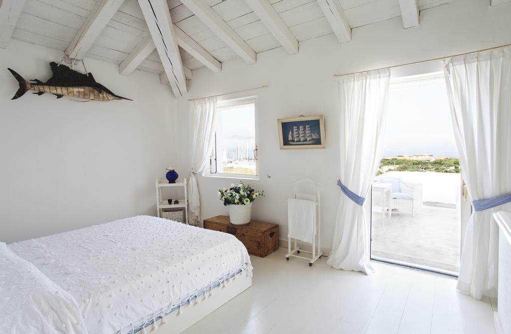 Villa Dei Tramonti Porto Rotondo Quarto foto